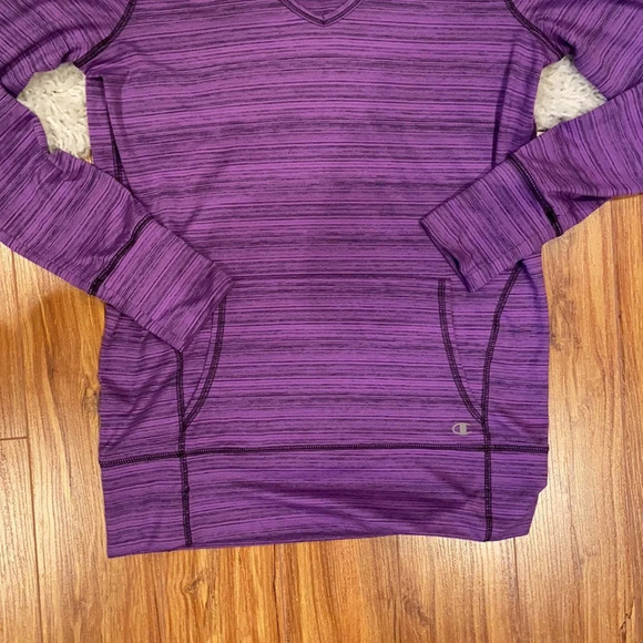 Champion workout top 👚 - Picture 8 of 9